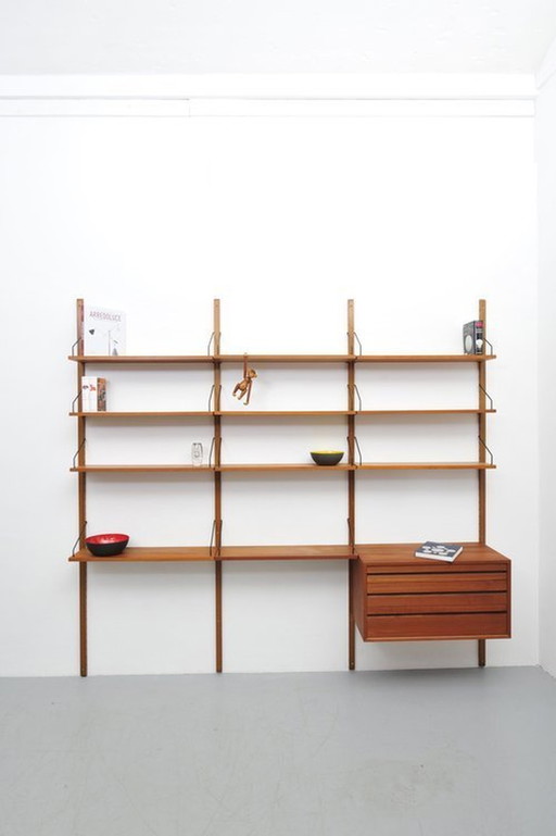 Poul Cadovius Royal System Teak shelving system 1950