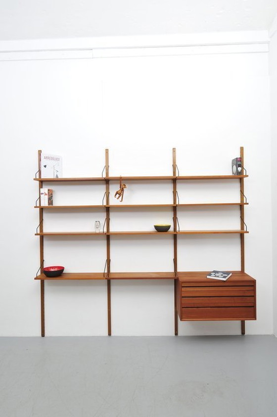 Image 1 of Poul Cadovius Royal System Teak shelving system 1950