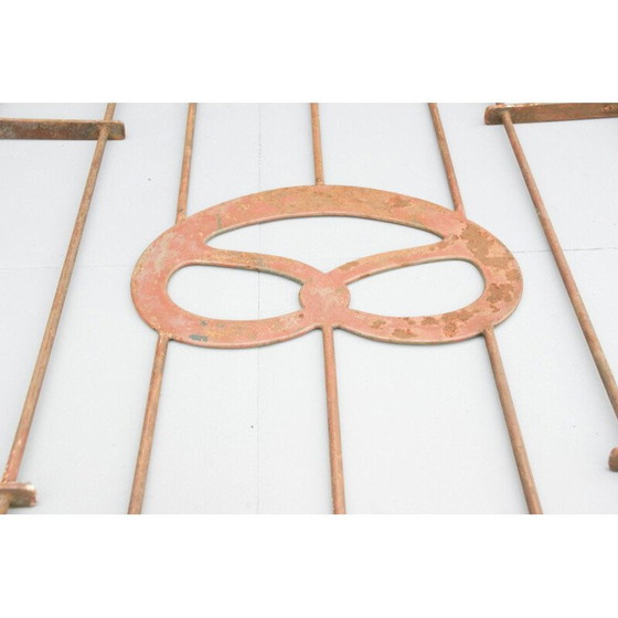 Image 1 of Vintage Pretzel craft logo, 1920s