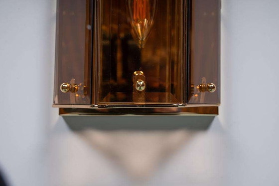 Image 1 of Lampada da parete vintage in ottone e vetro fumé