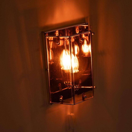 Image 1 of Lampada da parete vintage in ottone e vetro fumé