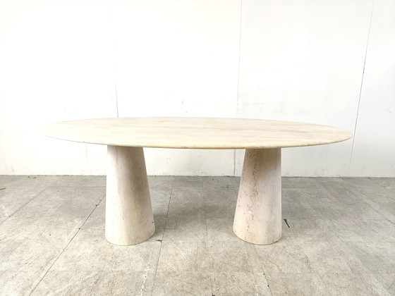 Image 1 of Table de salle à manger ovale en travertin, 1970