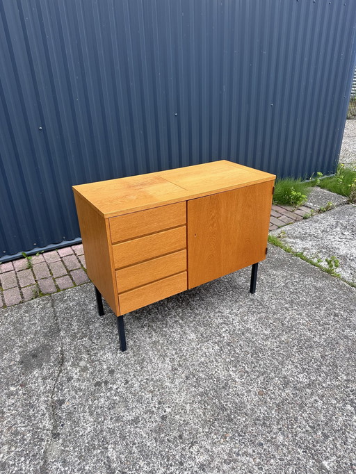 Vintage sewing cabinet sewing machine
