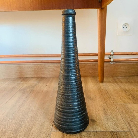 Image 1 of Vintage conical vase in black glazed earth with ringed pattern