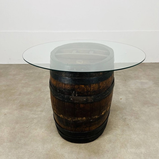 Image 1 of Mesa de centro de barril de coñac, madera y cristal