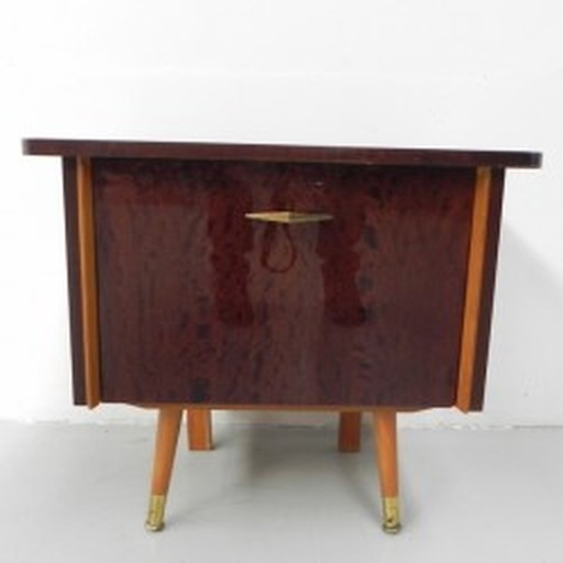 2 tables de chevet vintage