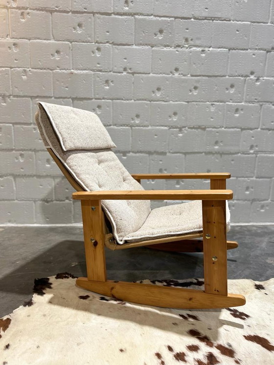 Image 1 of Chaise à bascule vintage