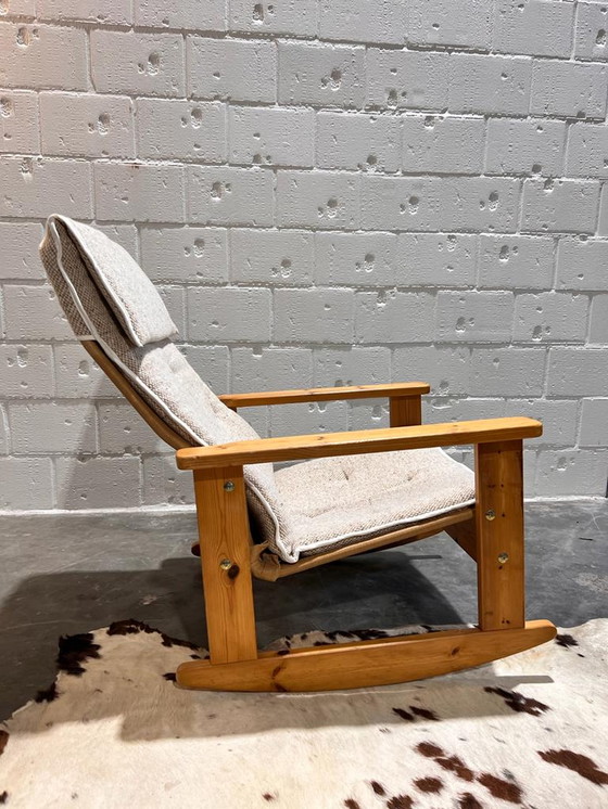 Image 1 of Chaise à bascule vintage