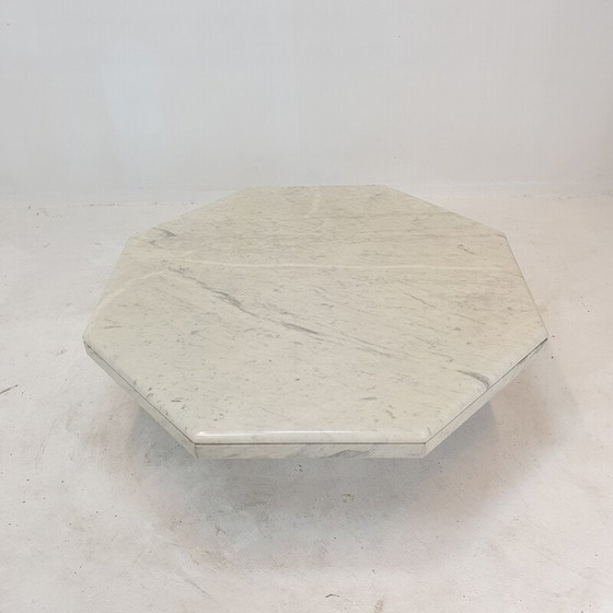Image 1 of Vintage octagonal marble coffee table, Italy 1980s