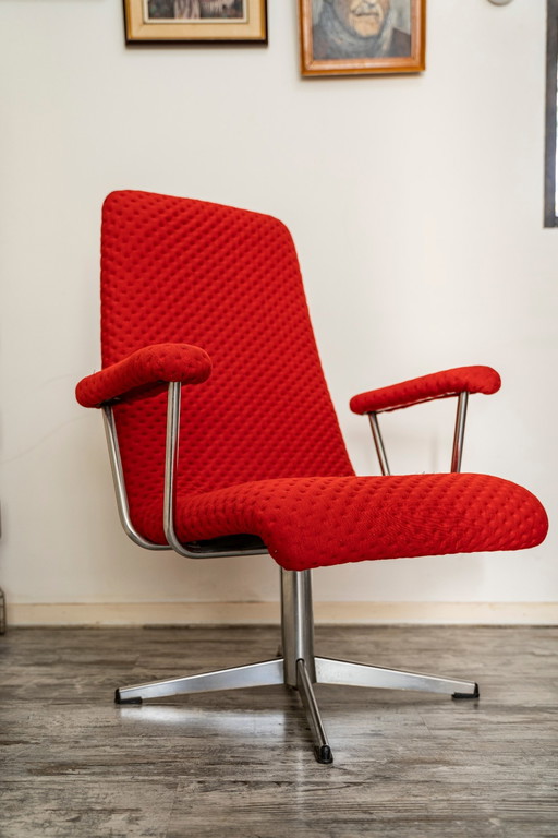 Goldsiegel swivel armchair