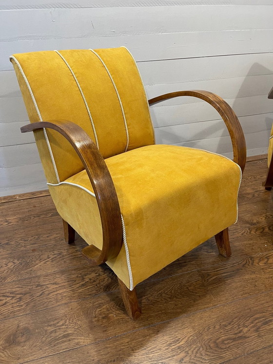 Image 1 of Set of 2 H-237 lounge chairs by J. Halabala - refurbished - yellow