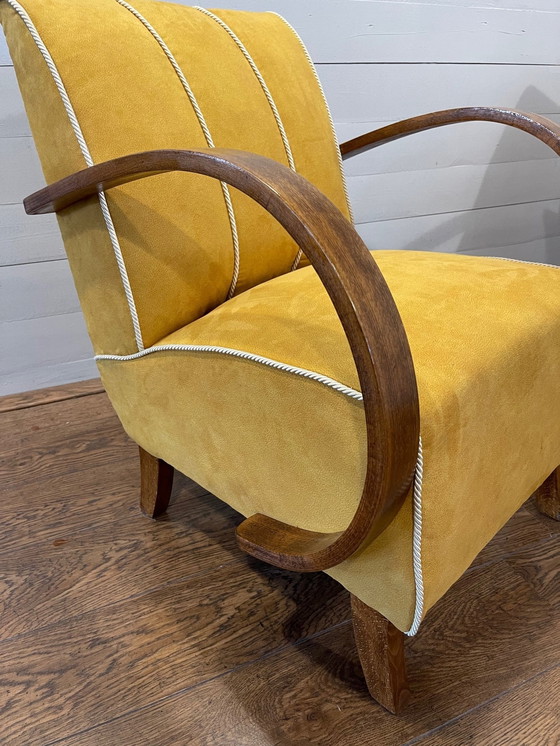 Image 1 of Set of 2 H-237 lounge chairs by J. Halabala - refurbished - yellow