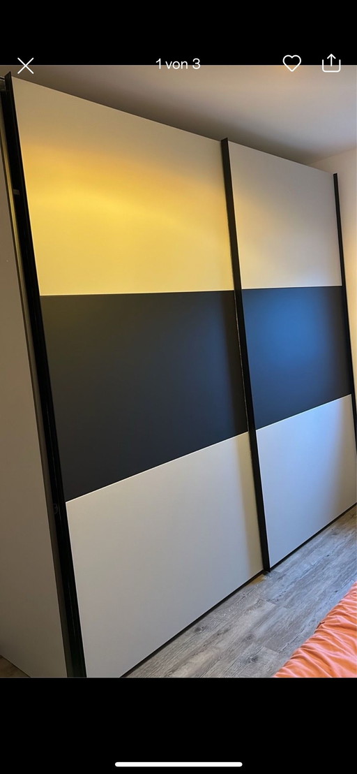 Sliding door wardrobe