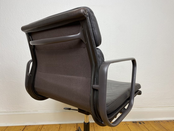 Image 1 of Vitra Soft Pad Chair EA 217 de Charles & Ray Eames Chaise de bureau