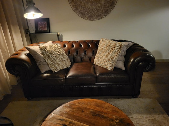 Image 1 of Chesterfield sofa, chairs and hocker