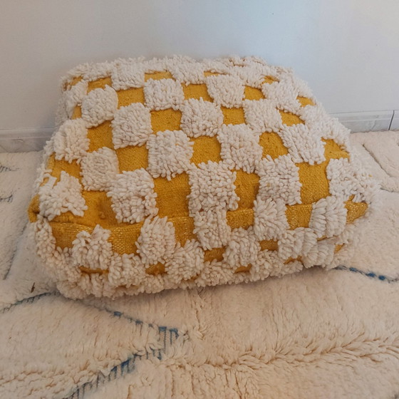 Image 1 of Berber cushion