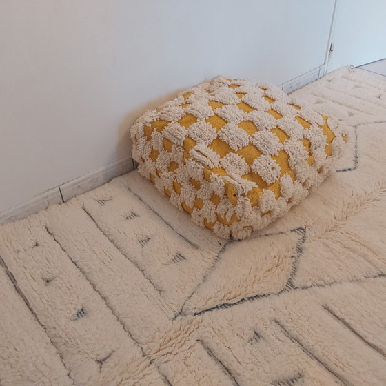 Image 1 of Berber cushion