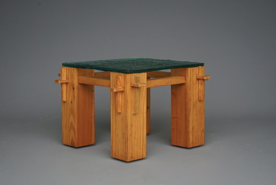 Image 1 of Table basse en pin brutaliste, 1970