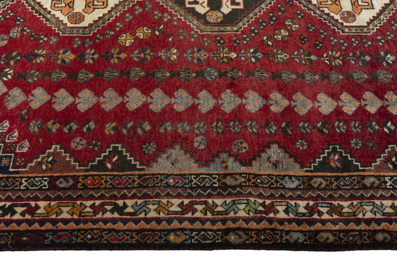 Image 1 of Hand-knotted Shiraz oriental rug - 271 X 173 Cm