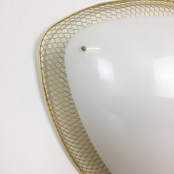 Image 1 of Vintage wall lamp in plastic and metal, 1950