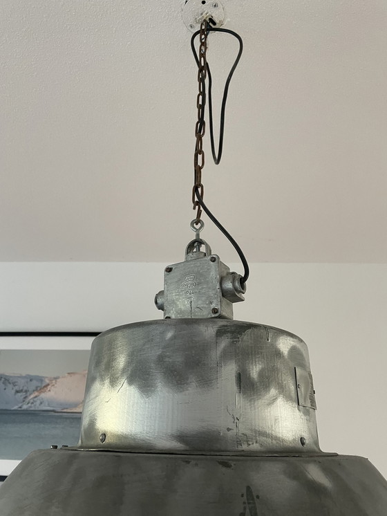 Image 1 of Lampe suspendue industrielle