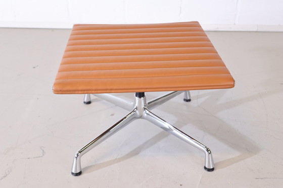 Image 1 of Vitra Eames EA124 + EA125 ottoman