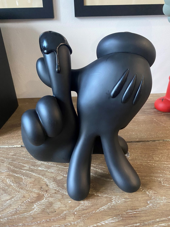 Image 1 of La Hands Vinyl Figure The Slick Black Edition Limited Edition Of 100 The Slick Store 2018