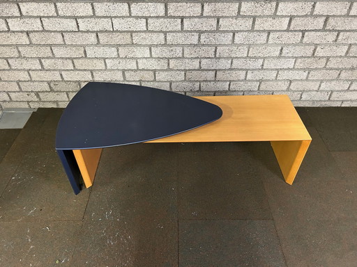 Leolux Yaghan Coffee Table