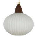 Lámpara de cristal lechoso 'Loftbel'