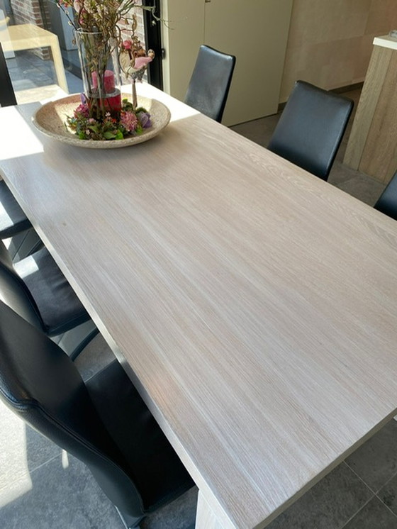 Image 1 of VanRossum-lof solid oak