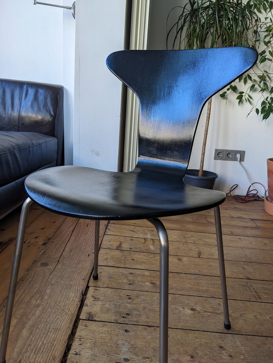 Image 1 of Fritz Hansen 3105 Mosquito Chair