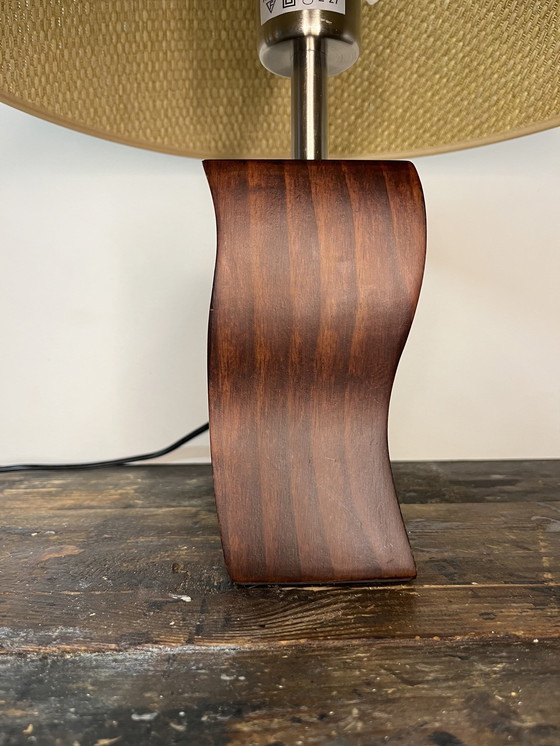 Image 1 of Lampada vintage postmoderna Wave con base in legno