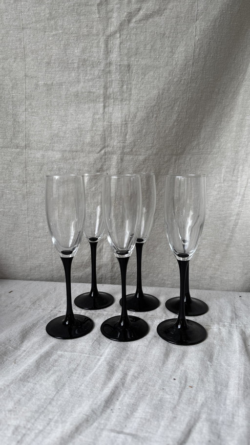 6X Champagne Flutes Black Foot Luminarc