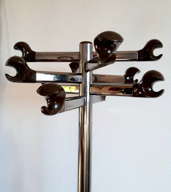 Image 1 of Space Age 1970 chrome-plated metal and bakelite coat rack