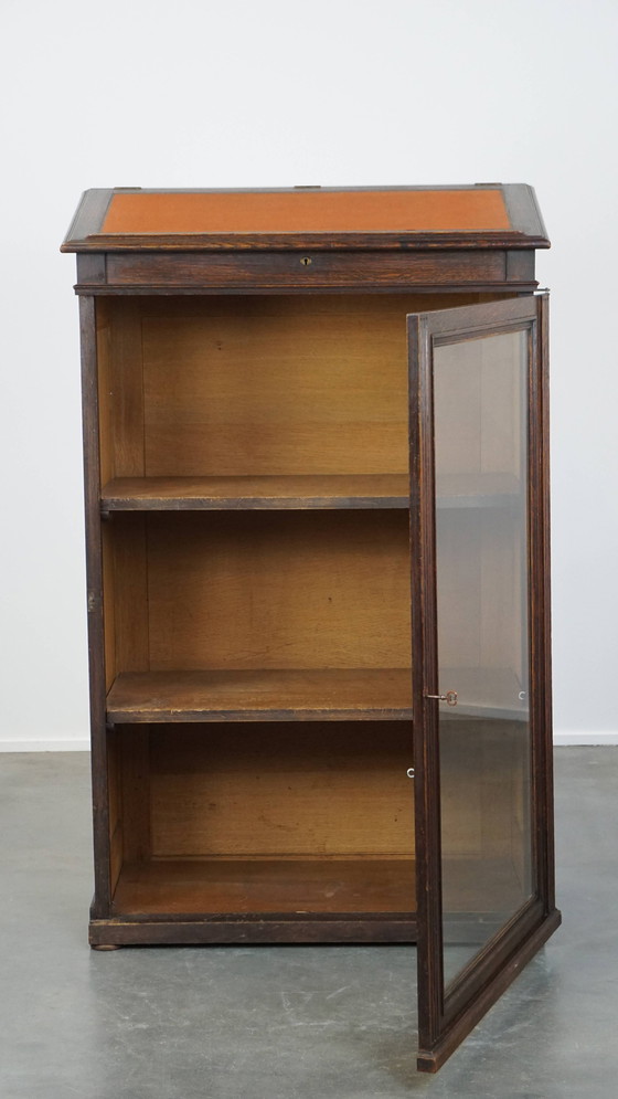 Image 1 of Cabinet made of oak with glass door