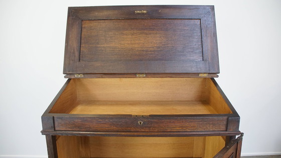 Image 1 of Cabinet made of oak with glass door