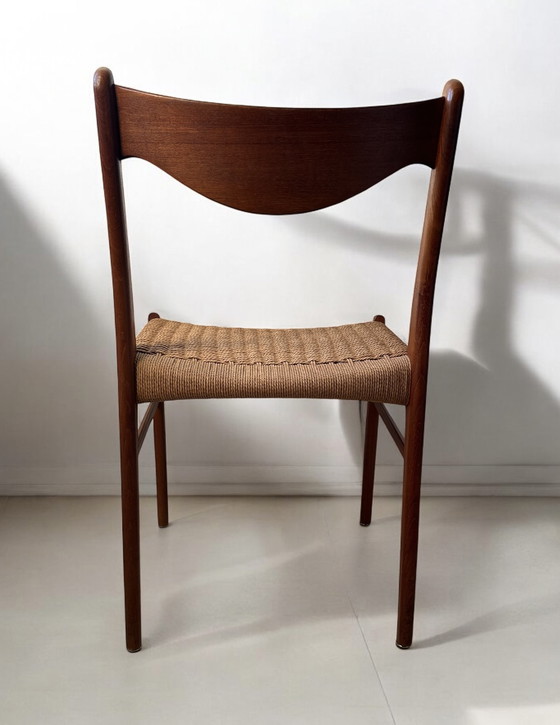 Image 1 of Set of 6 teak chairs Arne Wahl Iversen "Gs 60" with extendable table