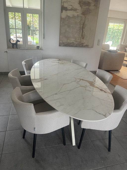 Ceramic table with marble gold look