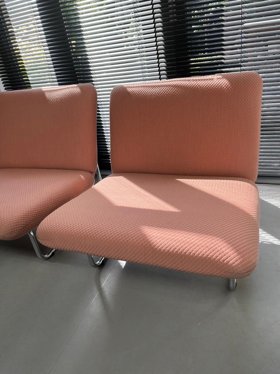 Image 1 of 2x Artifort Kho Liang Ie Lounge chair P656