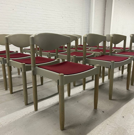 16x Casala 'Strax' stacking chairs