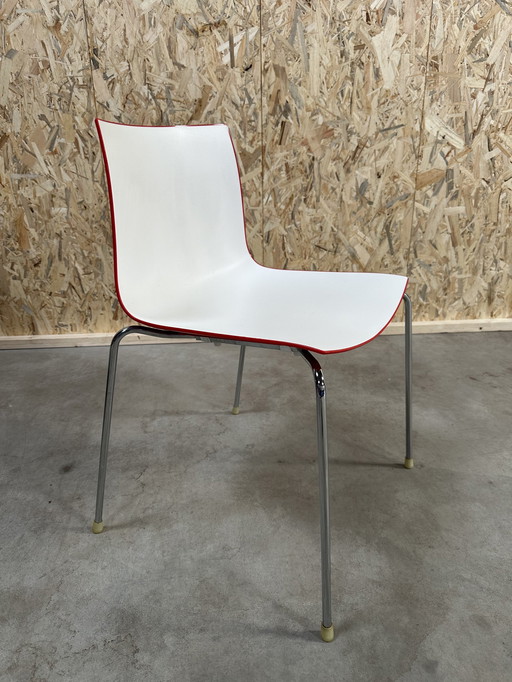 Arper Catifa 46 Design Chair - White/Red Plastic