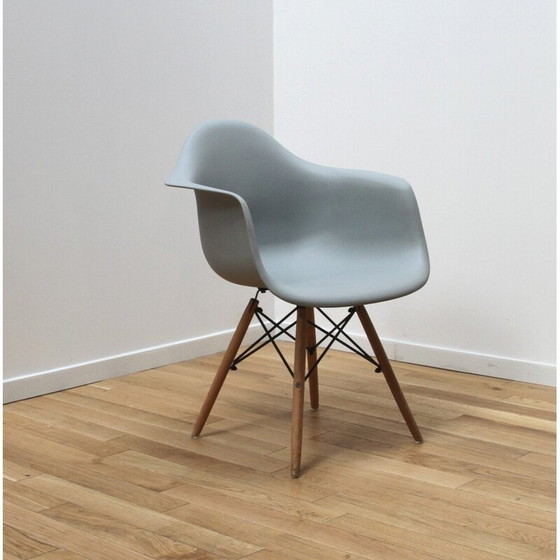 Image 1 of Set of 3 vintage chairs in plastic, wood and black stained metal