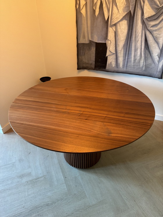 Image 1 of Ruijch dining table round