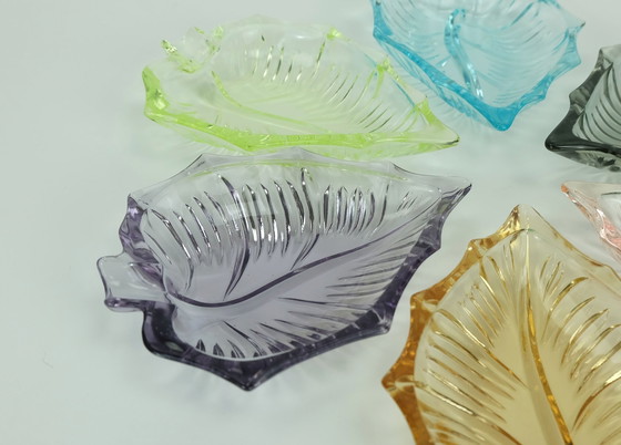 Image 1 of Set Of 6 Mid Century Glass Bowls In Leaf Shape 1950S Colored Glass