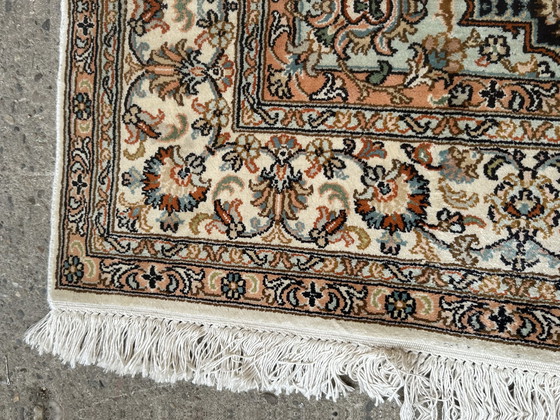 Image 1 of Tapis Keshan