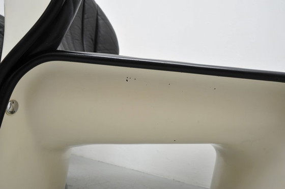 Image 1 of André Vandenbeuck Armchair Lotos White Black 1971