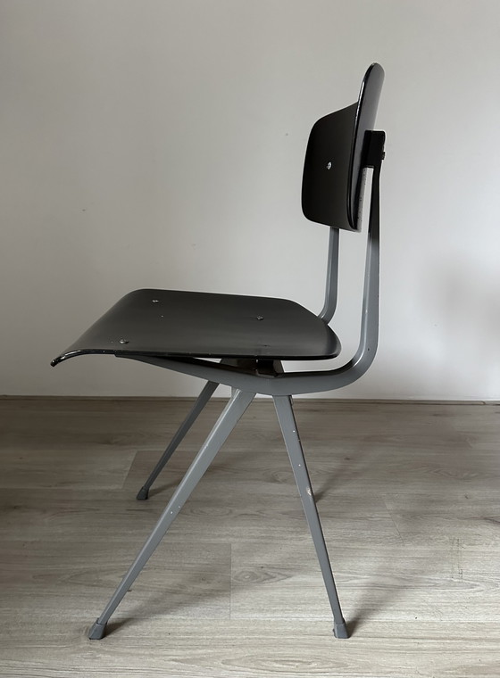 Image 1 of 4 Ahrend Result design chairs