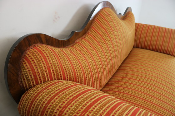 Image 1 of Sofá Biedermeier de tres plazas en tela a rayas color nogal con funda nueva
