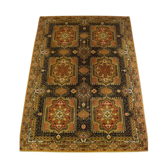 Image 1 of Large Carpet 305X200Cm