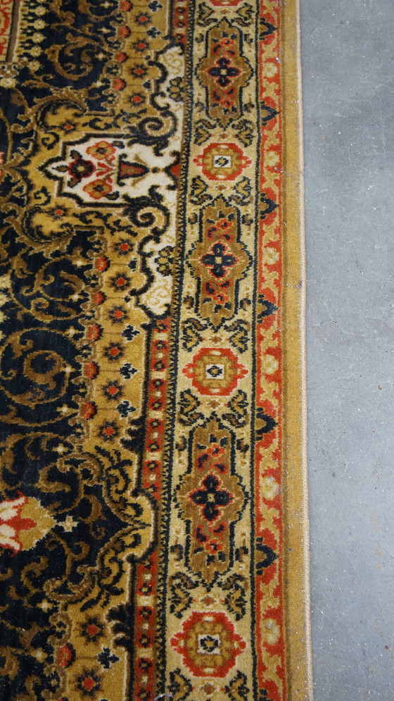 Image 1 of Large Carpet 305X200Cm